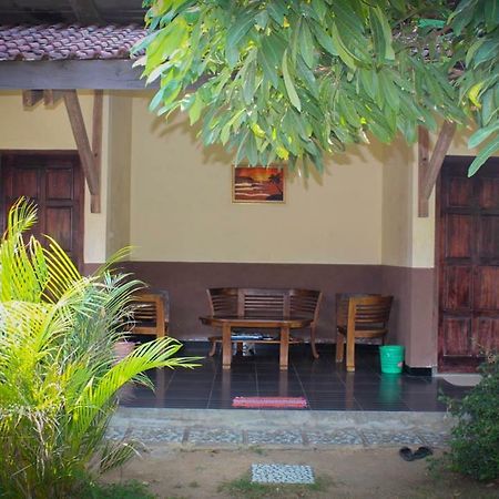 Harrys Oceanhouse 2 Pacitan Appartement Buitenkant foto