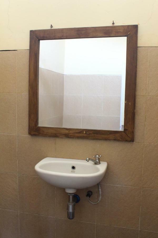Harrys Oceanhouse 2 Pacitan Appartement Buitenkant foto