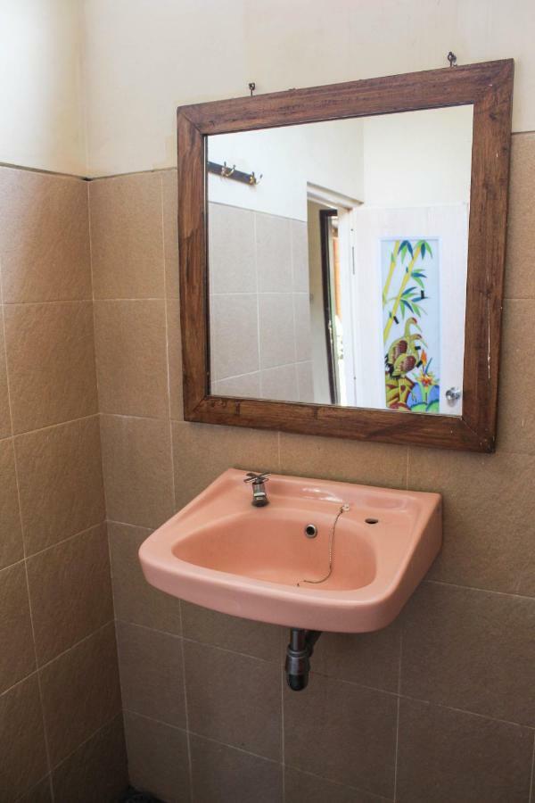 Harrys Oceanhouse 2 Pacitan Appartement Buitenkant foto
