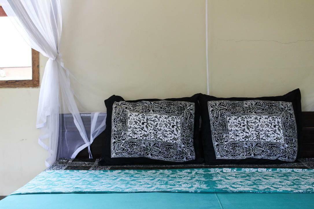 Harrys Oceanhouse 2 Pacitan Appartement Buitenkant foto