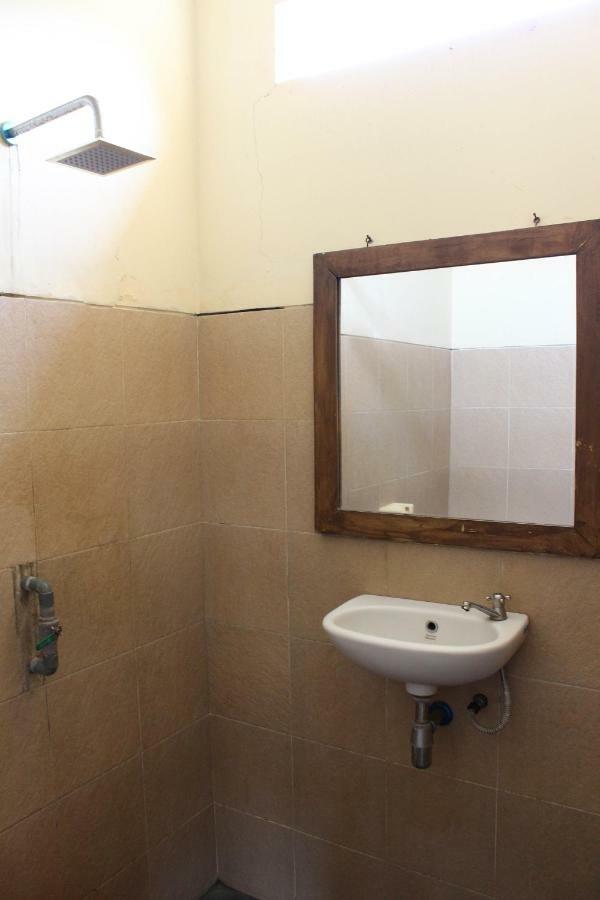 Harrys Oceanhouse 2 Pacitan Appartement Buitenkant foto