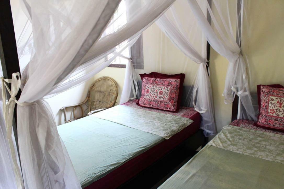 Harrys Oceanhouse 2 Pacitan Appartement Buitenkant foto